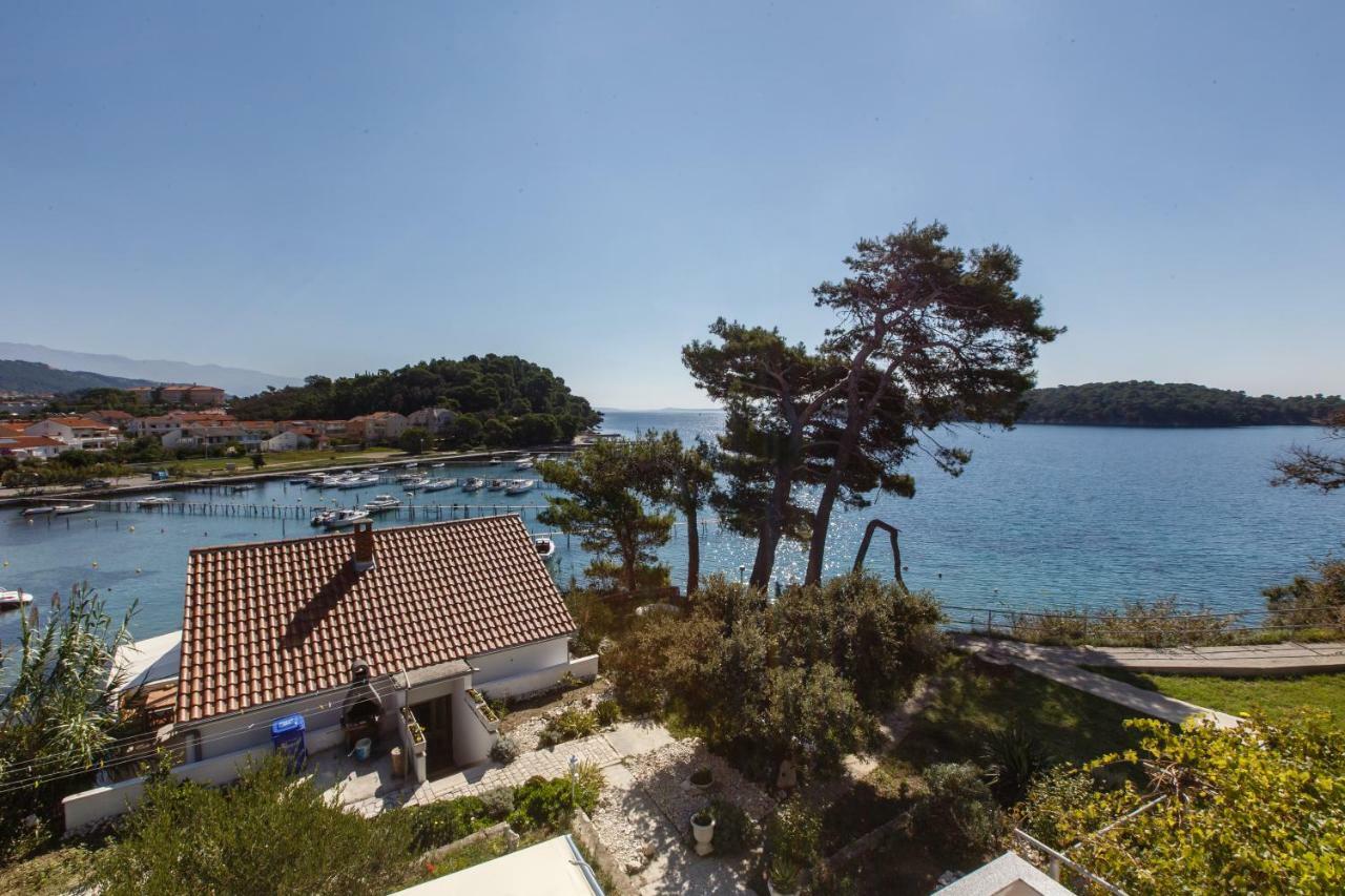 Apartments Maris Rab Town Bagian luar foto